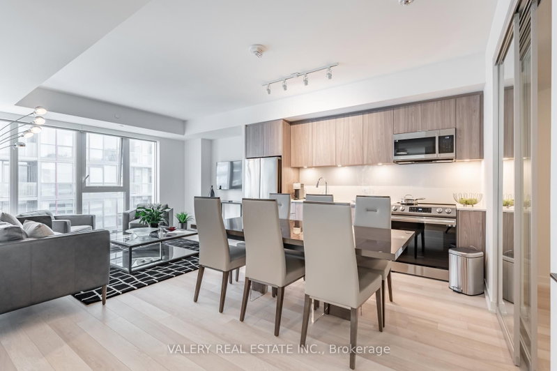 3109 - 357 King Street W