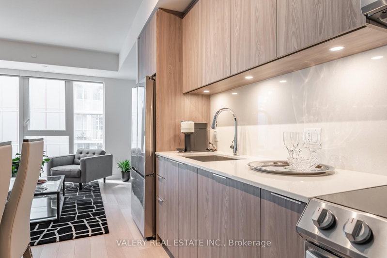 3109 - 357 King Street W