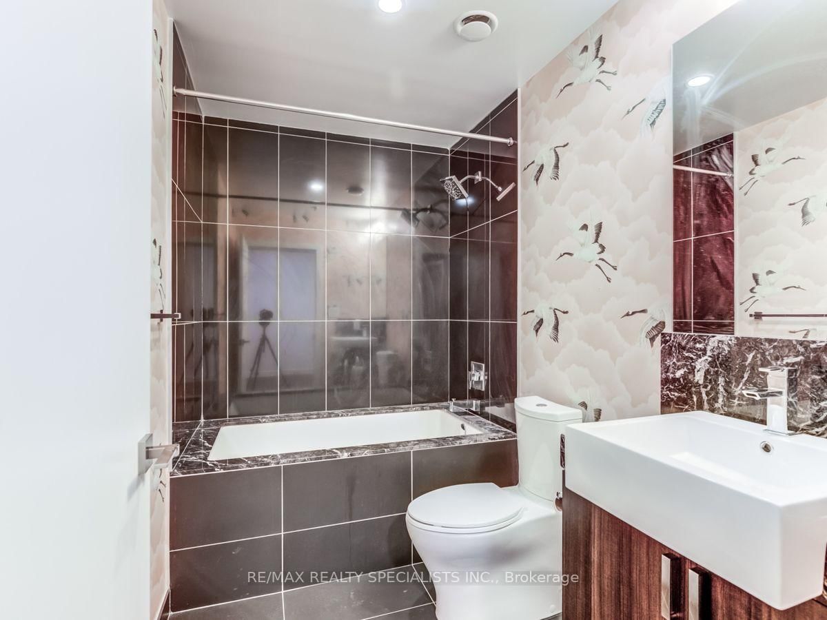 15 Beverley Street • #304 • Toronto, ON photo 16
