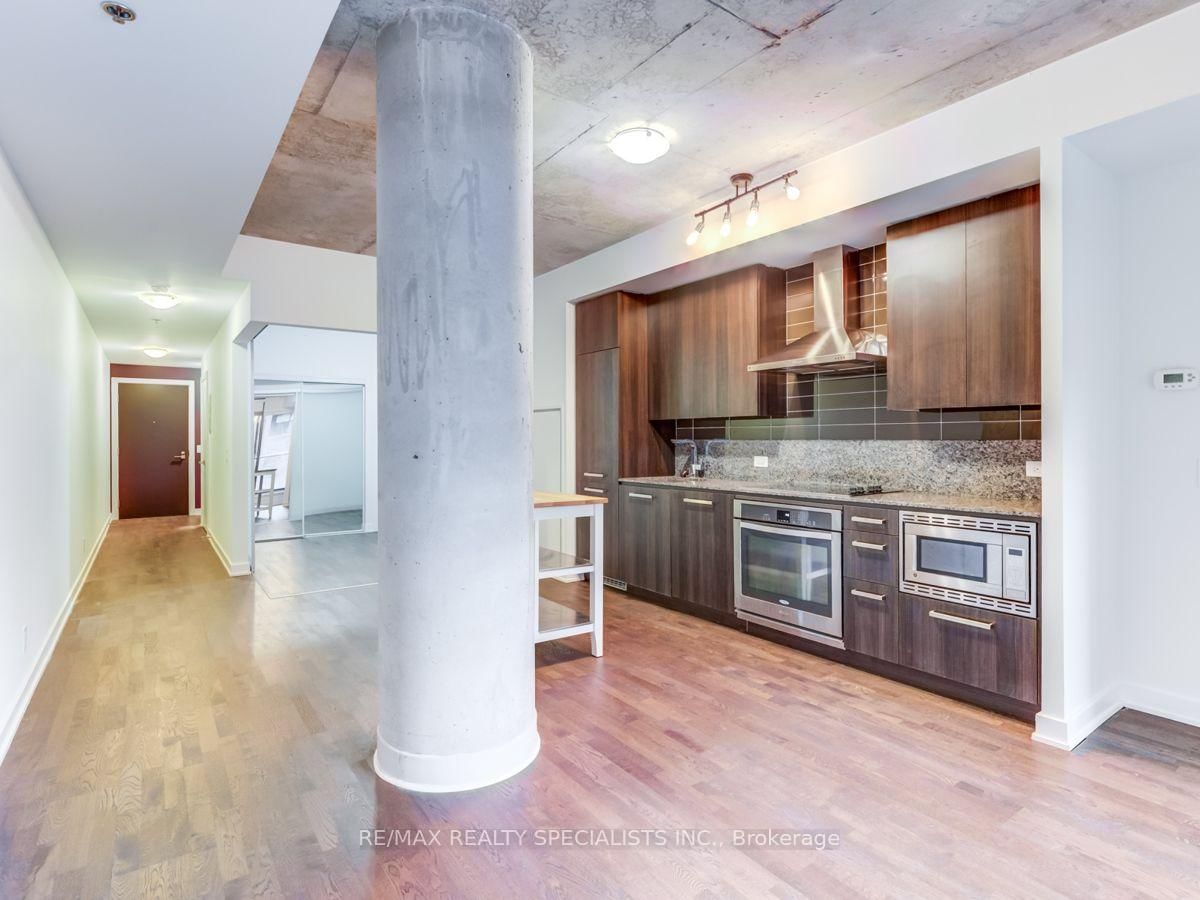 15 Beverley Street • #304 • Toronto, ON photo 6