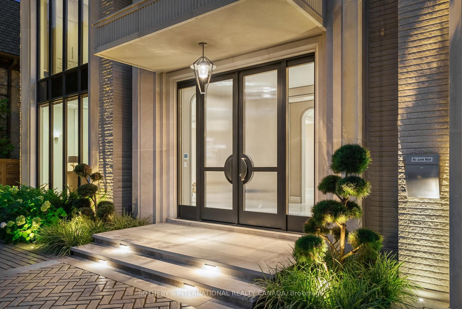 84 Old Forest Hill Road • Toronto, ON photo 39