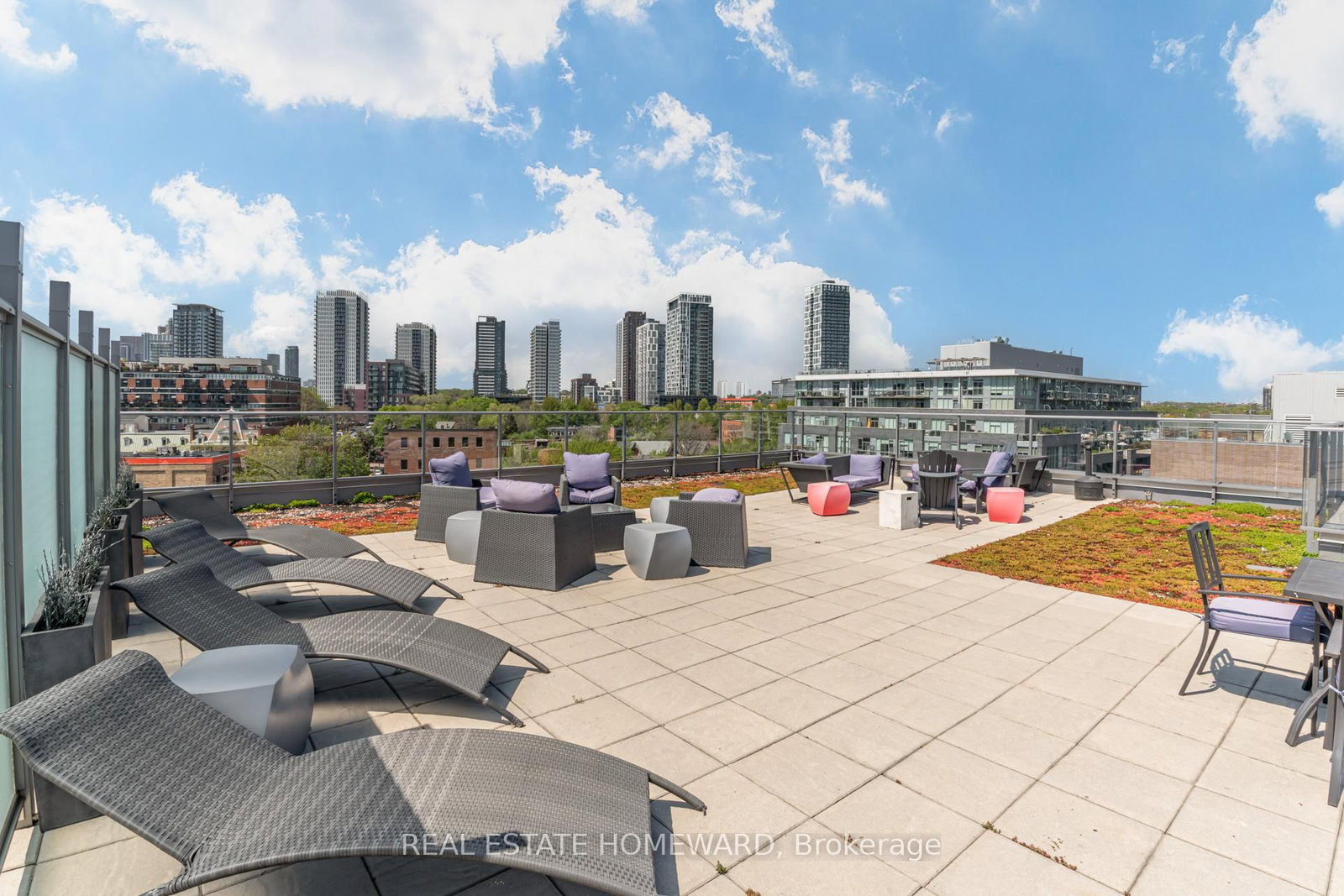 549 King Street E • #310 • Toronto, ON photo 21