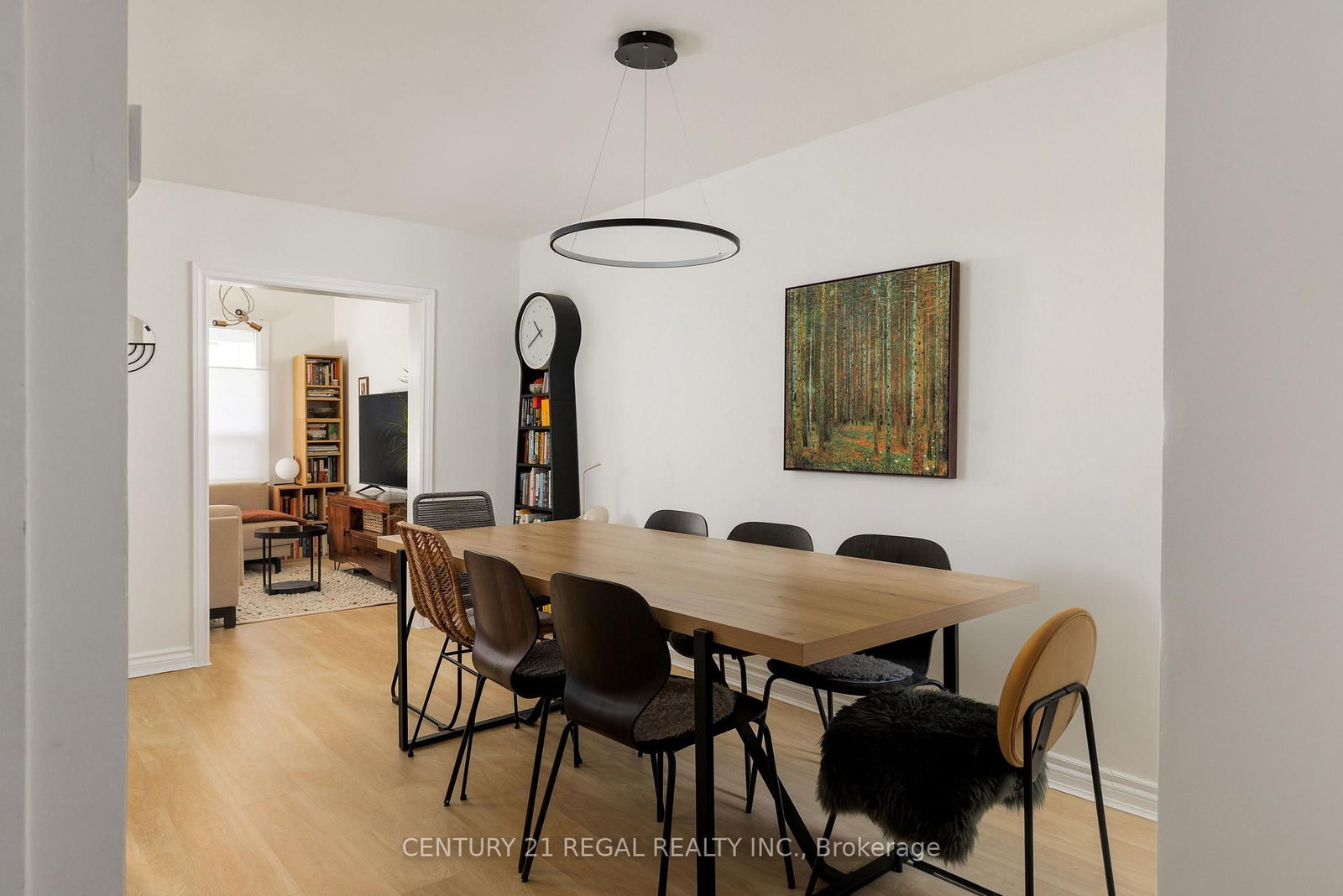 55 Shirley Street • Toronto, ON photo 11