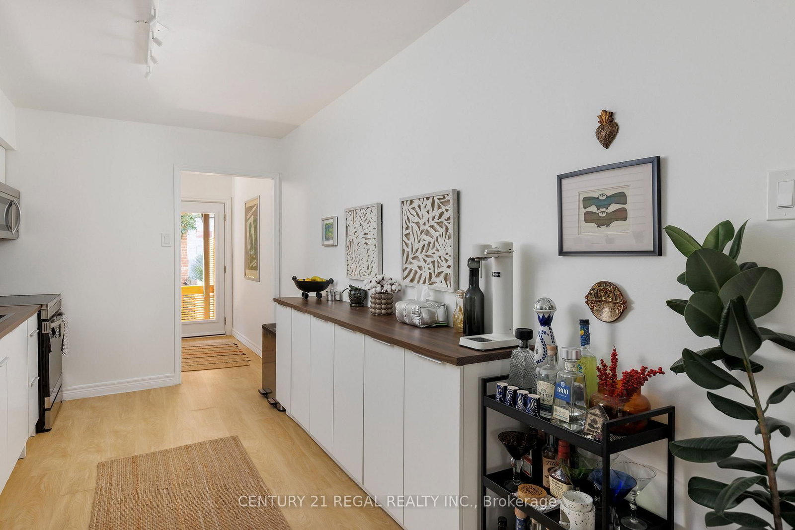 55 Shirley Street • Toronto, ON photo 16