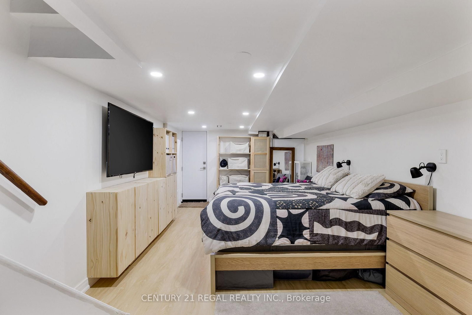 55 Shirley Street • Toronto, ON photo 41