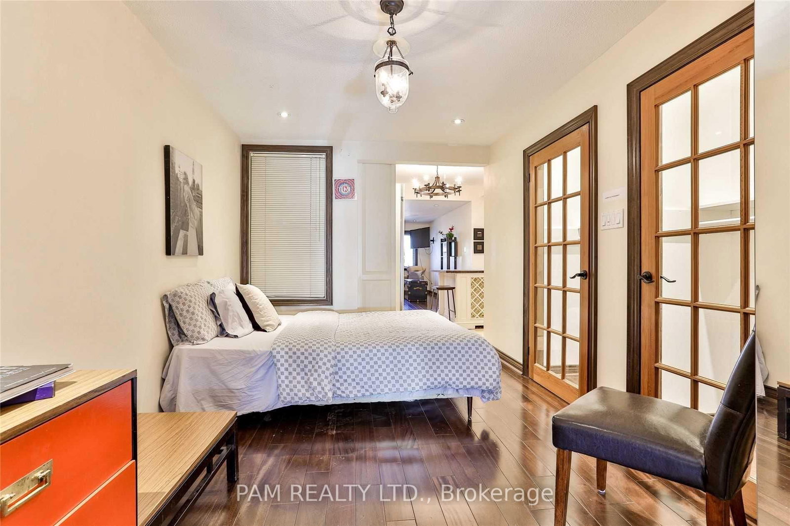 147 Euclid Avenue • Toronto, ON photo 13
