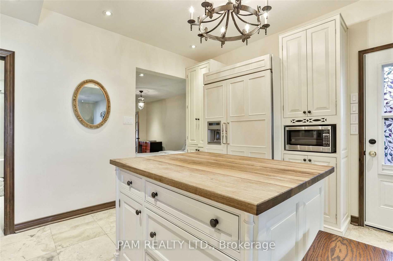 147 Euclid Avenue • Toronto, ON photo 18