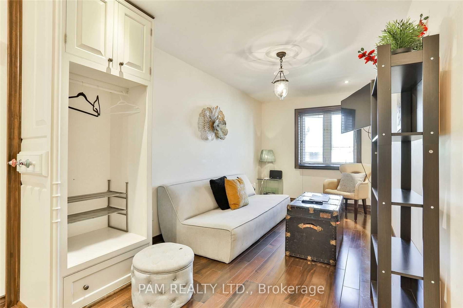 147 Euclid Avenue • Toronto, ON photo 20