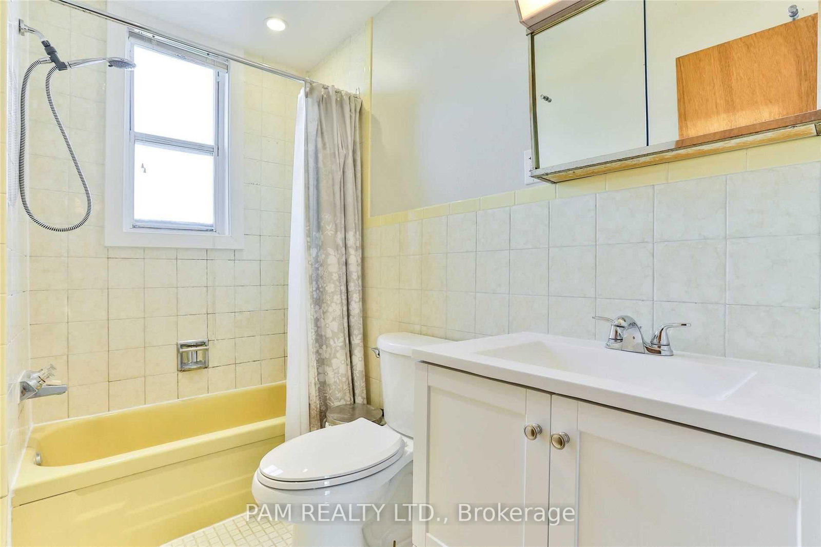 147 Euclid Avenue • Toronto, ON photo 24