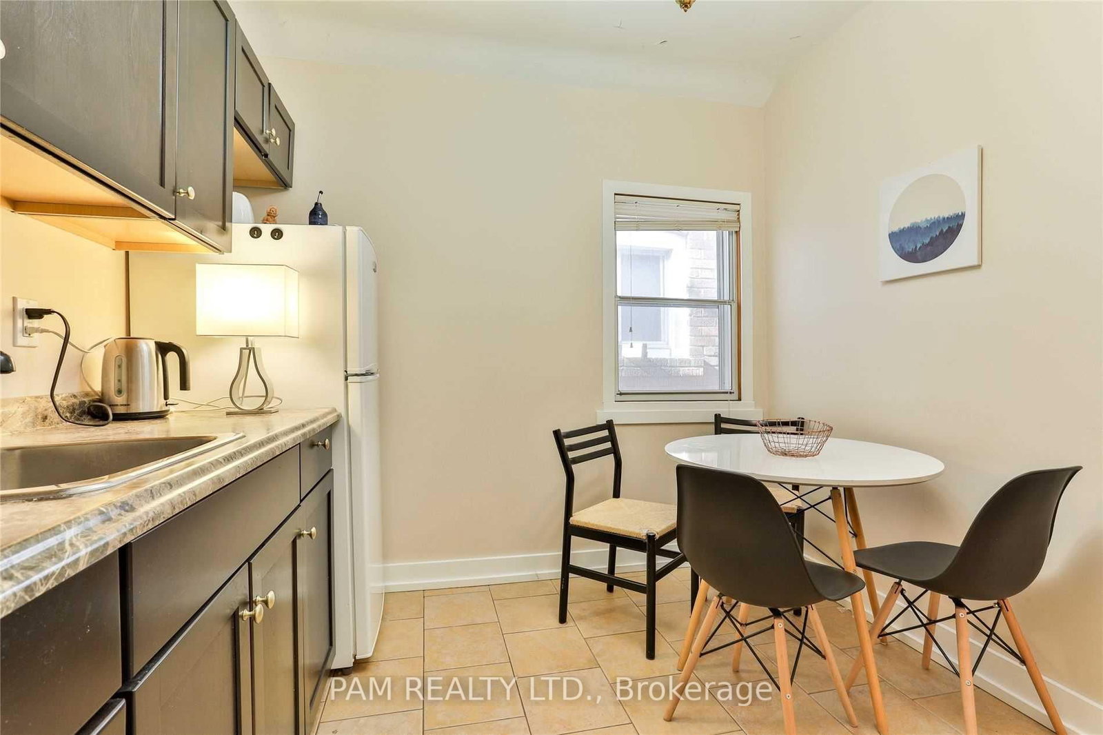 147 Euclid Avenue • Toronto, ON photo 27
