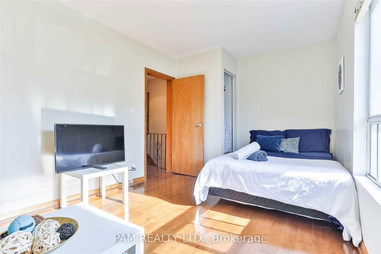 147 Euclid Avenue • Toronto, ON photo 31