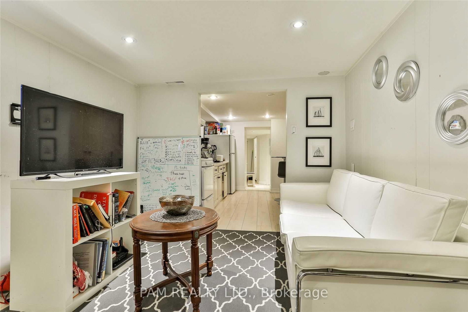 147 Euclid Avenue • Toronto, ON photo 35