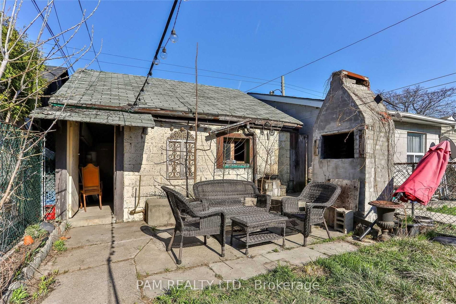 147 Euclid Avenue • Toronto, ON photo 38