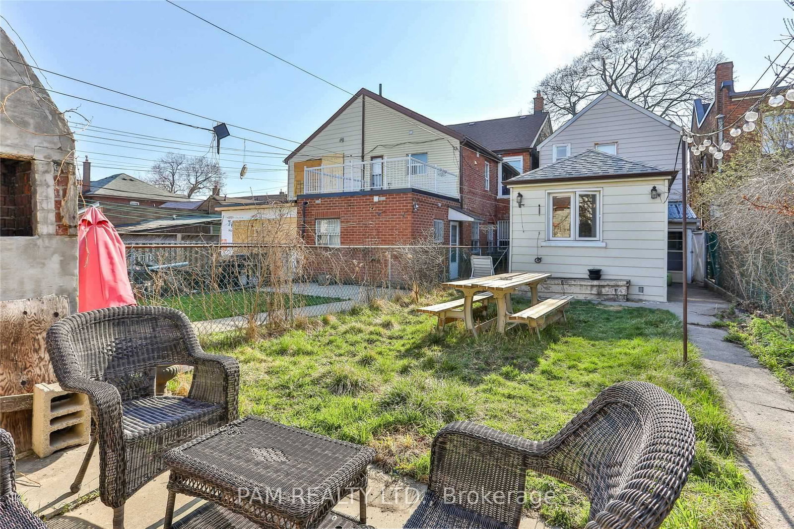 147 Euclid Avenue • Toronto, ON photo 39