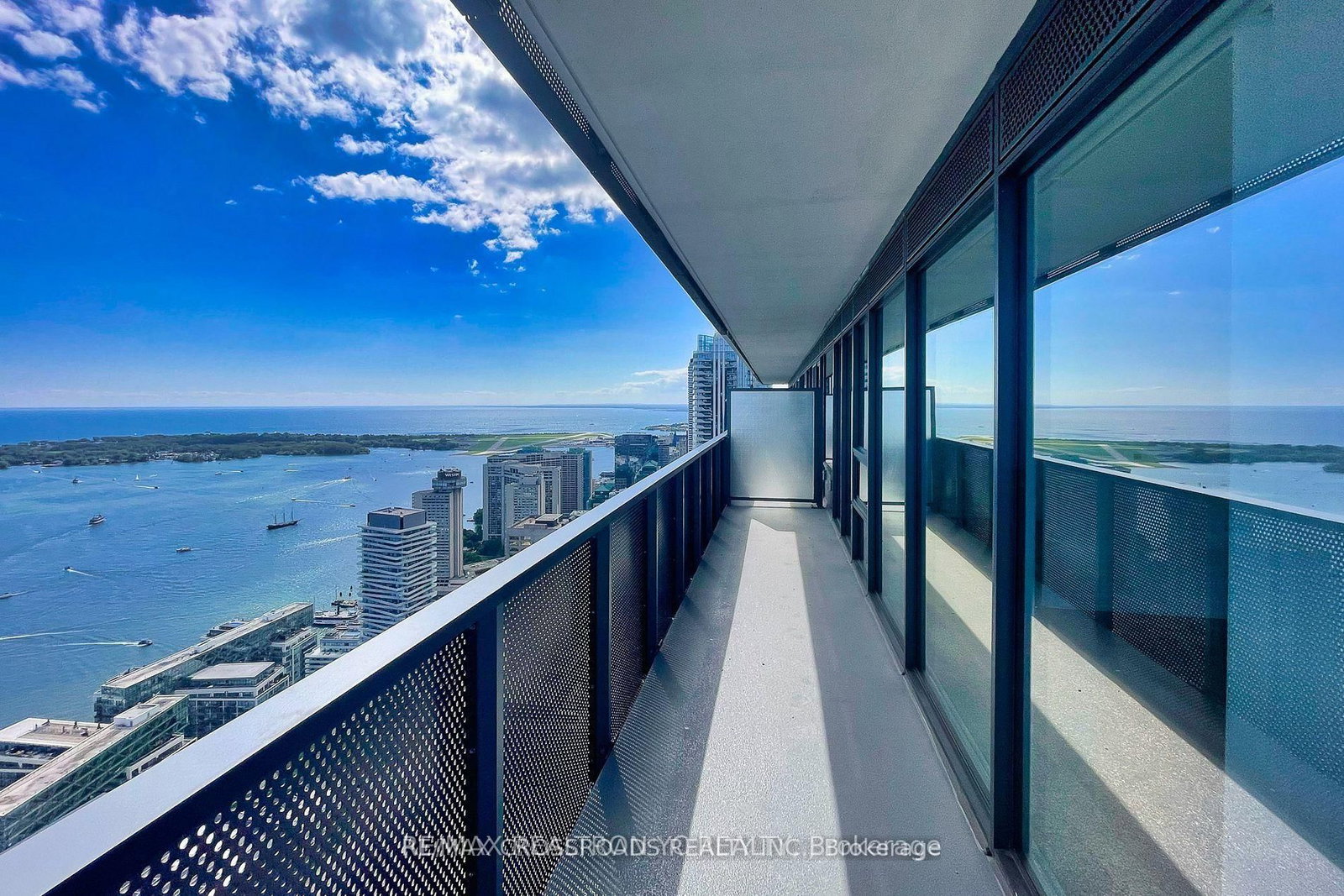 138 Downes Street • #5306 • Toronto, ON photo 18