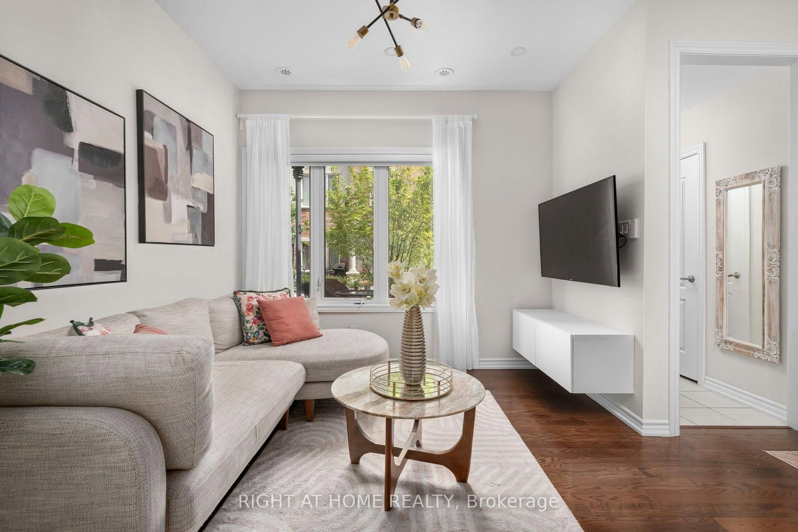27 Coneflower Crescent • #31 • Toronto, ON photo 12