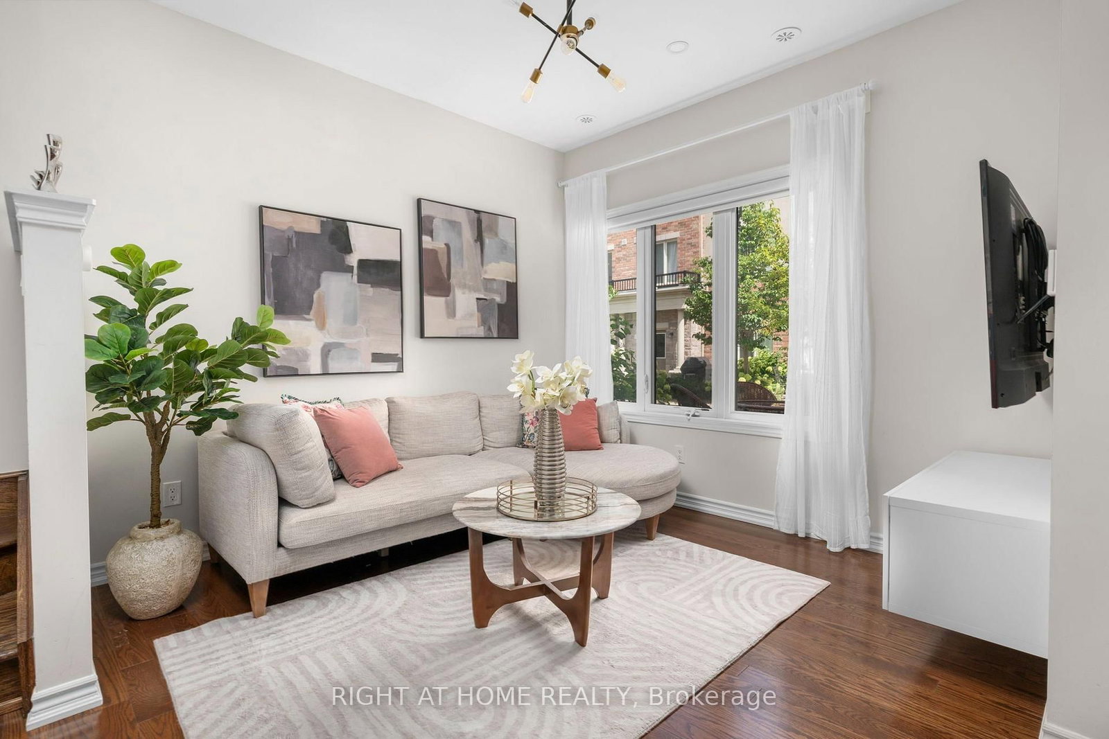 27 Coneflower Crescent • #31 • Toronto, ON photo 13