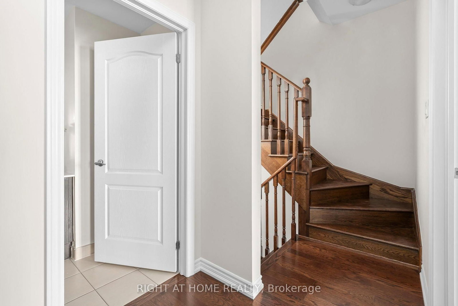 27 Coneflower Crescent • #31 • Toronto, ON photo 22