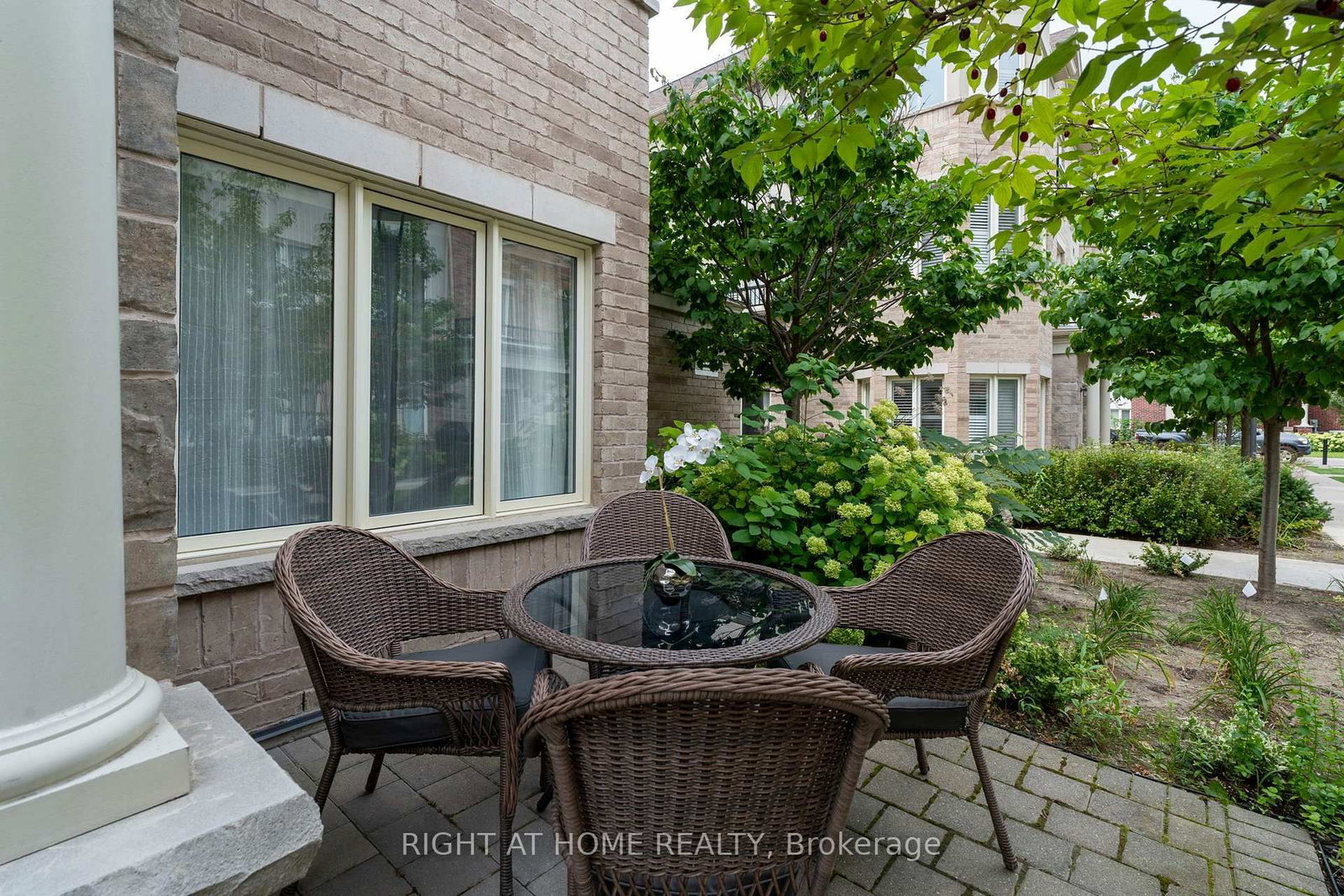 27 Coneflower Crescent • #31 • Toronto, ON photo 37