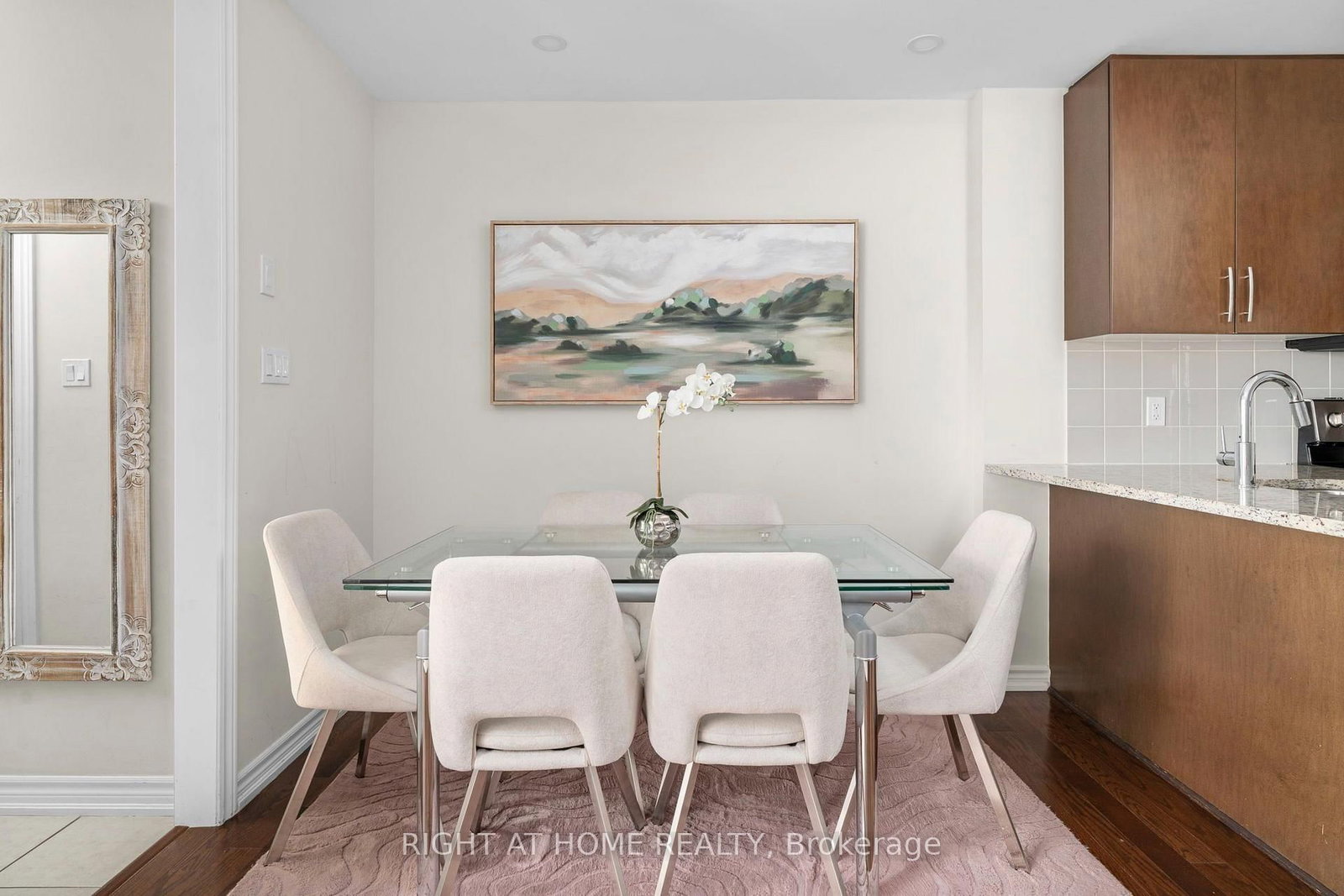 27 Coneflower Crescent • #31 • Toronto, ON photo 8