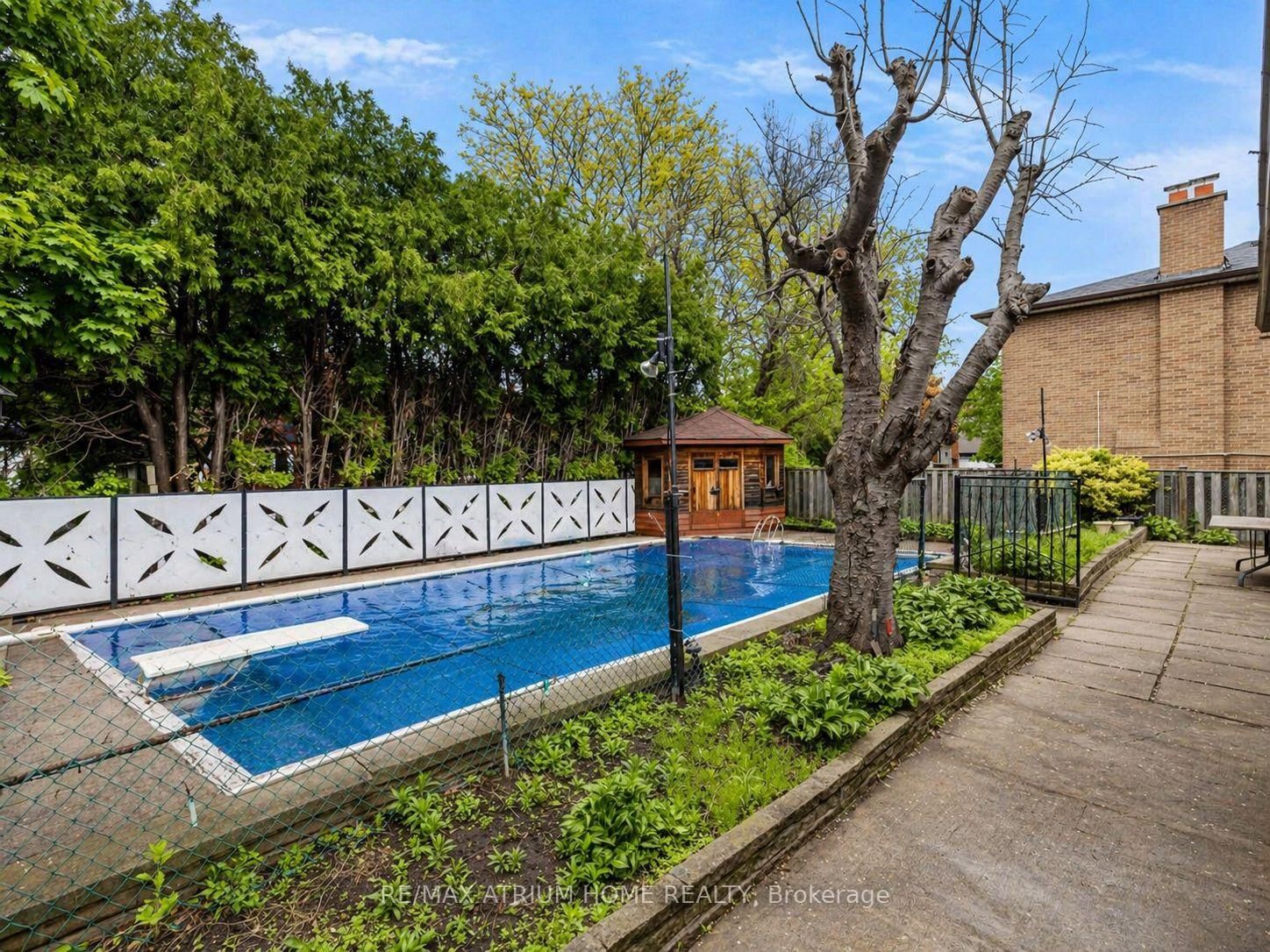 522 Cummer Avenue • Toronto, ON photo 10