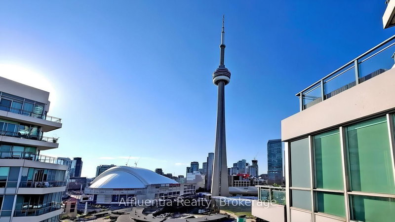2510 - 228 Queens Quay W