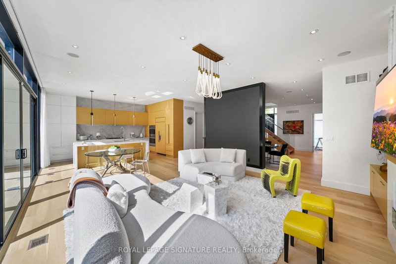 17 Nesbitt Drive