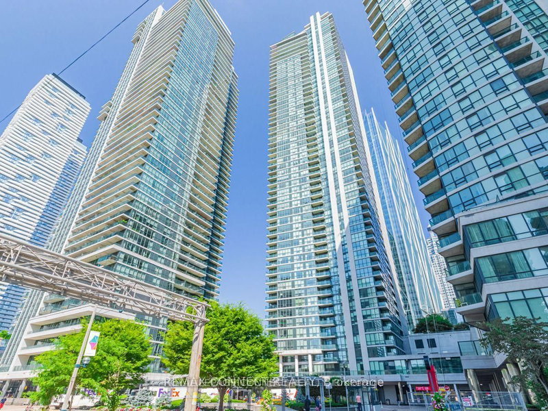 1407 - 18 Harbour Street
