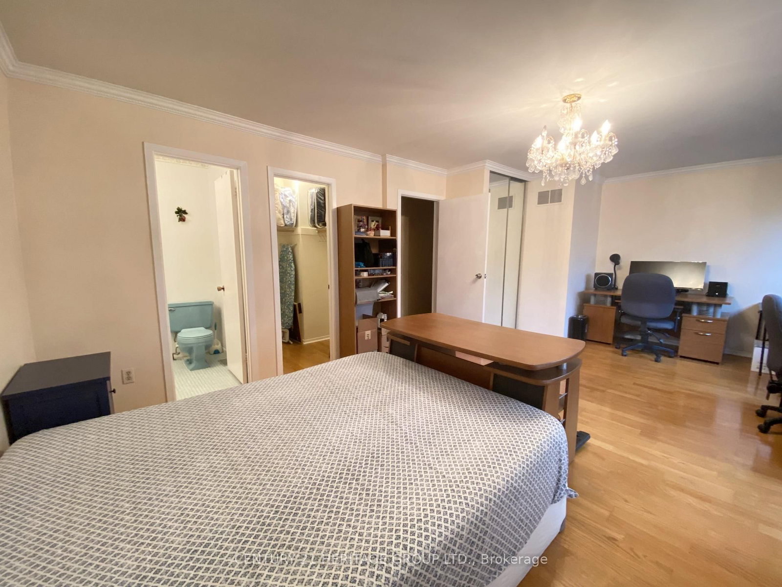 65 Black Hawk Way • Toronto, ON photo 16