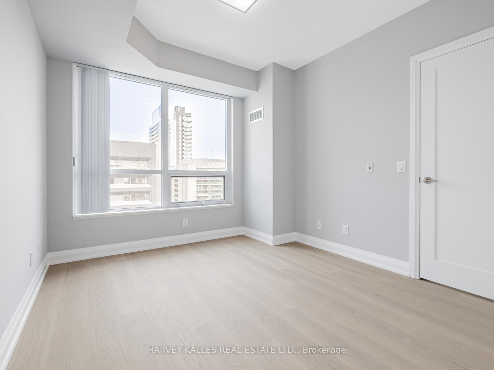 5 Sheppard Avenue E • #2121 • Toronto, ON photo 15