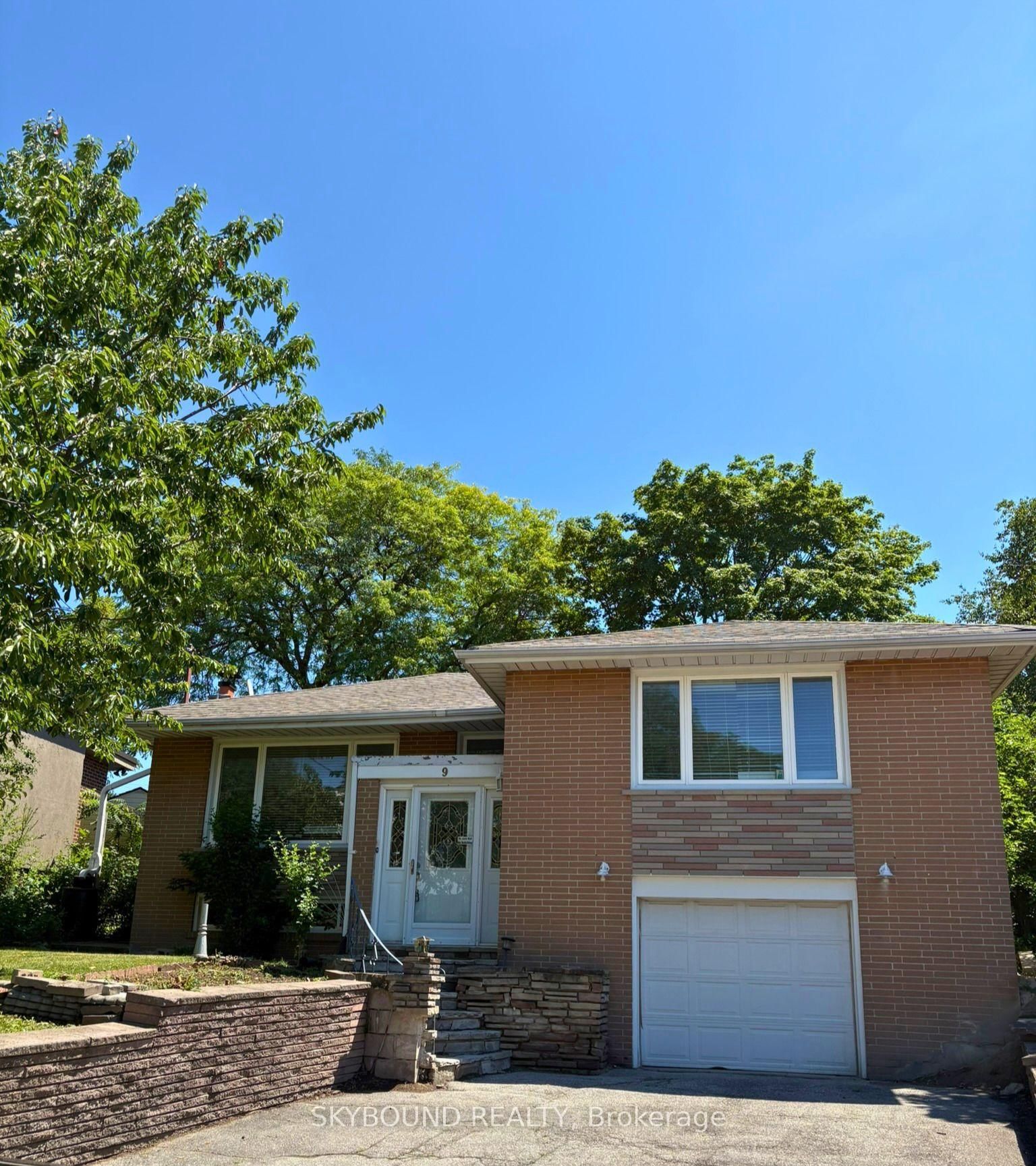 Property at 9 Caronport