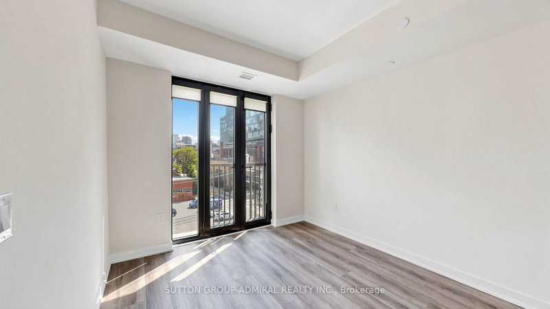 409 - 123 Portland Street
