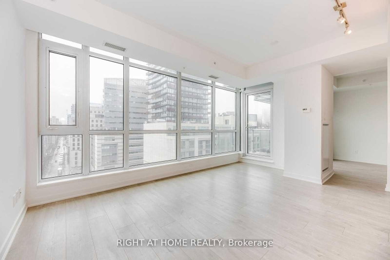 1410 - 199 Richmond Street W