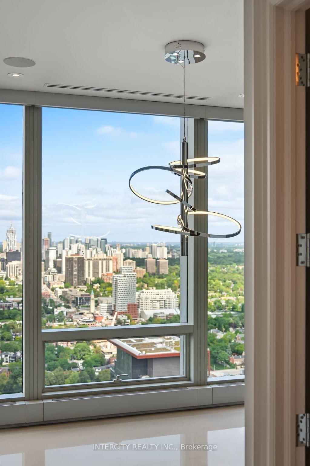 4001-50 Yorkville Ave, Toronto, view 21