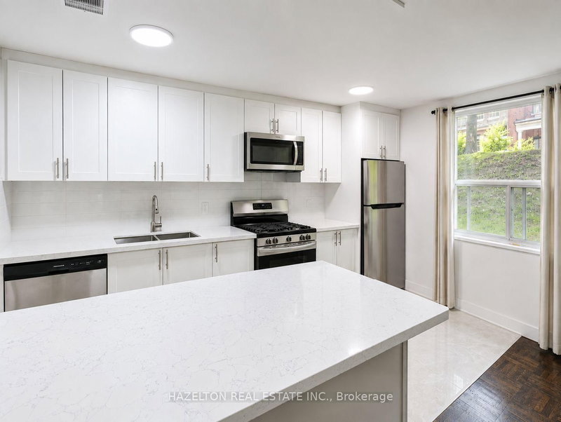 4 Sherbourne St N photo 4
