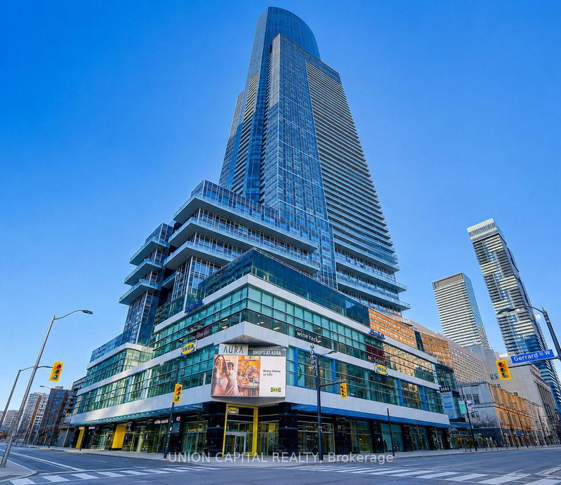 4903 - 386 Yonge Street