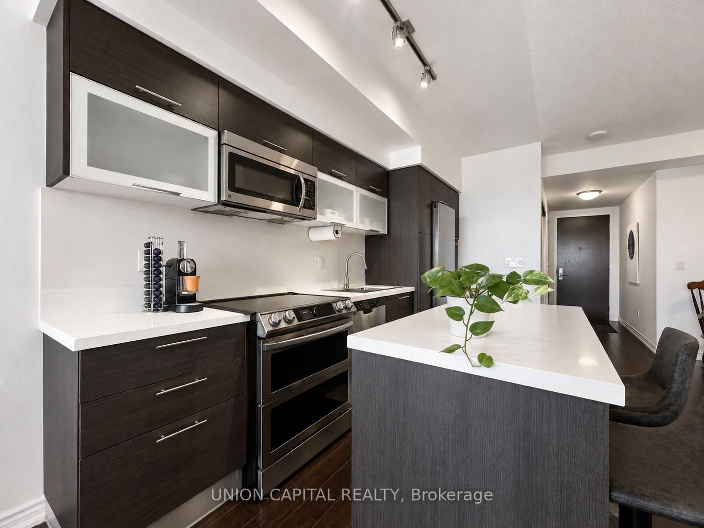 386 Yonge Street • #4903 • Toronto, ON photo 13