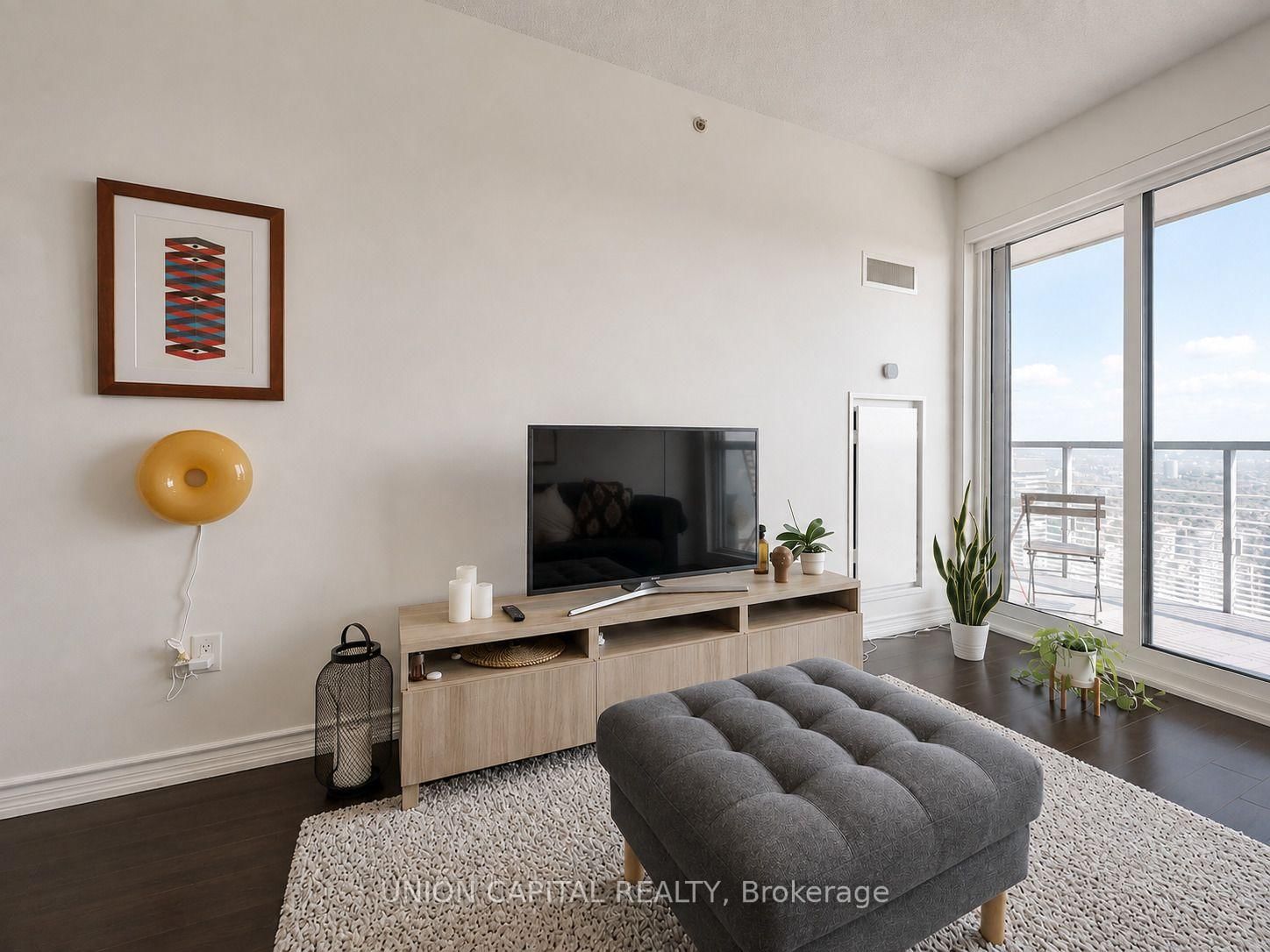 386 Yonge Street • #4903 • Toronto, ON photo 16