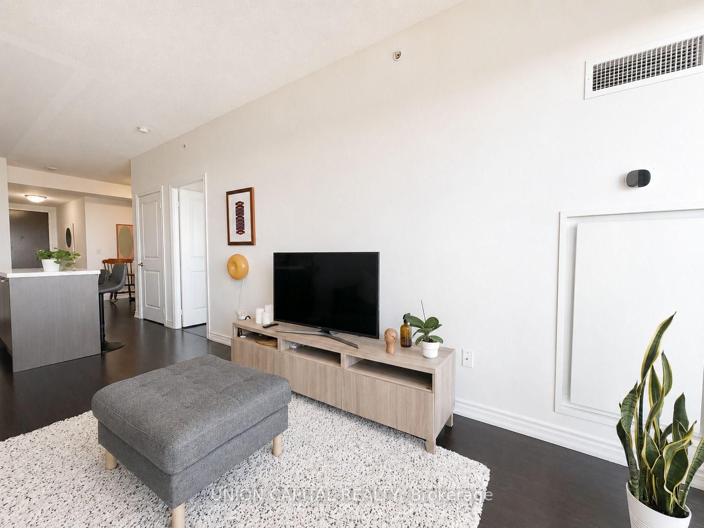 386 Yonge Street • #4903 • Toronto, ON photo 18