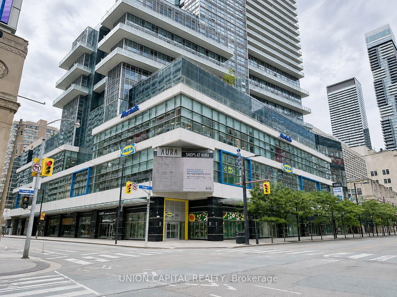 4903 - 386 Yonge Street