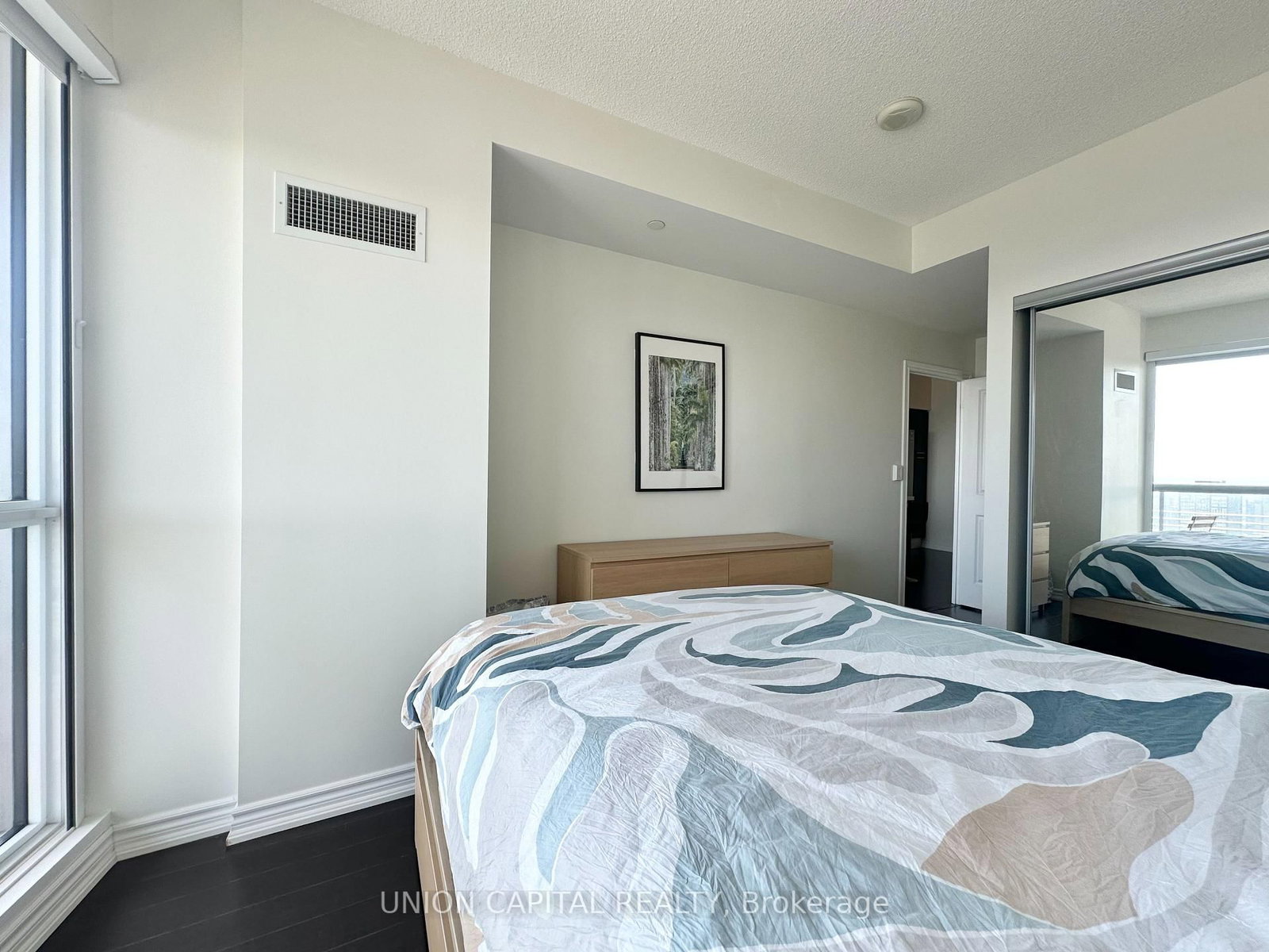 386 Yonge Street • #4903 • Toronto, ON photo 25