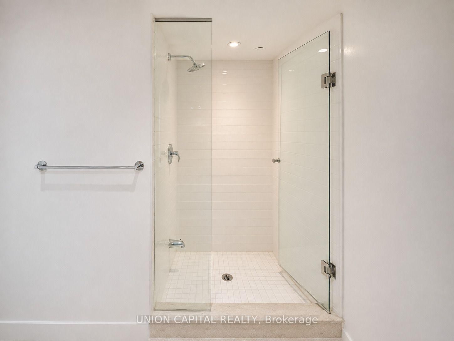 386 Yonge Street • #4903 • Toronto, ON photo 30