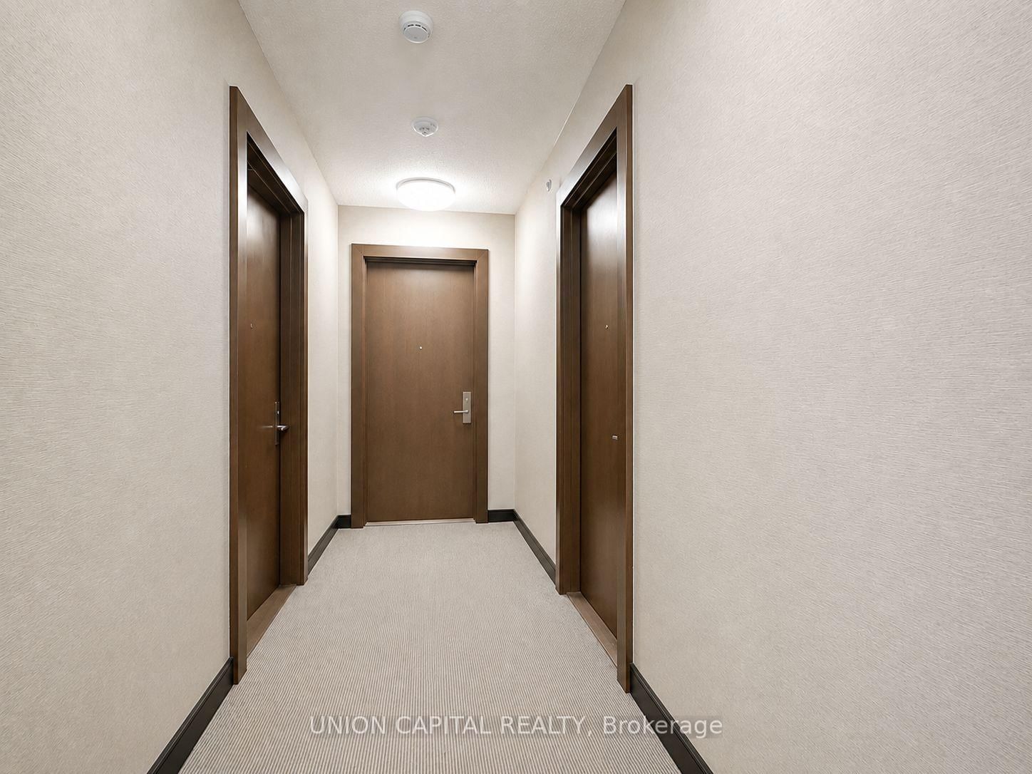 386 Yonge Street • #4903 • Toronto, ON photo 8