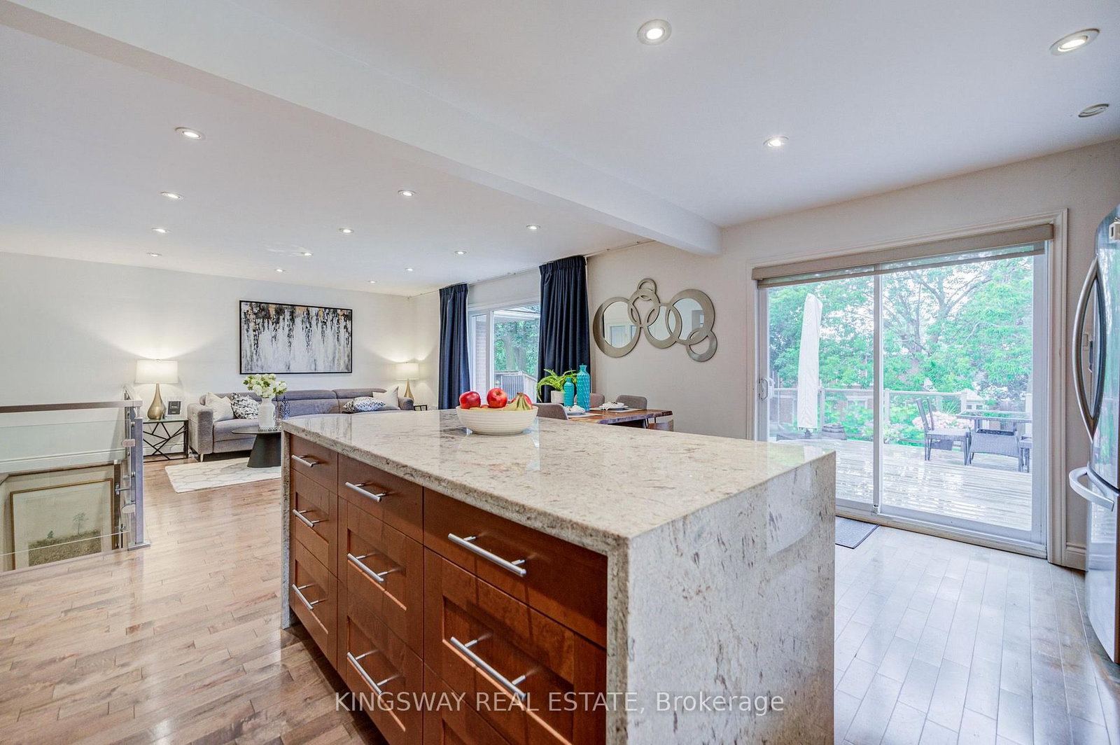 20 Wigmore Drive • Toronto, ON photo 17