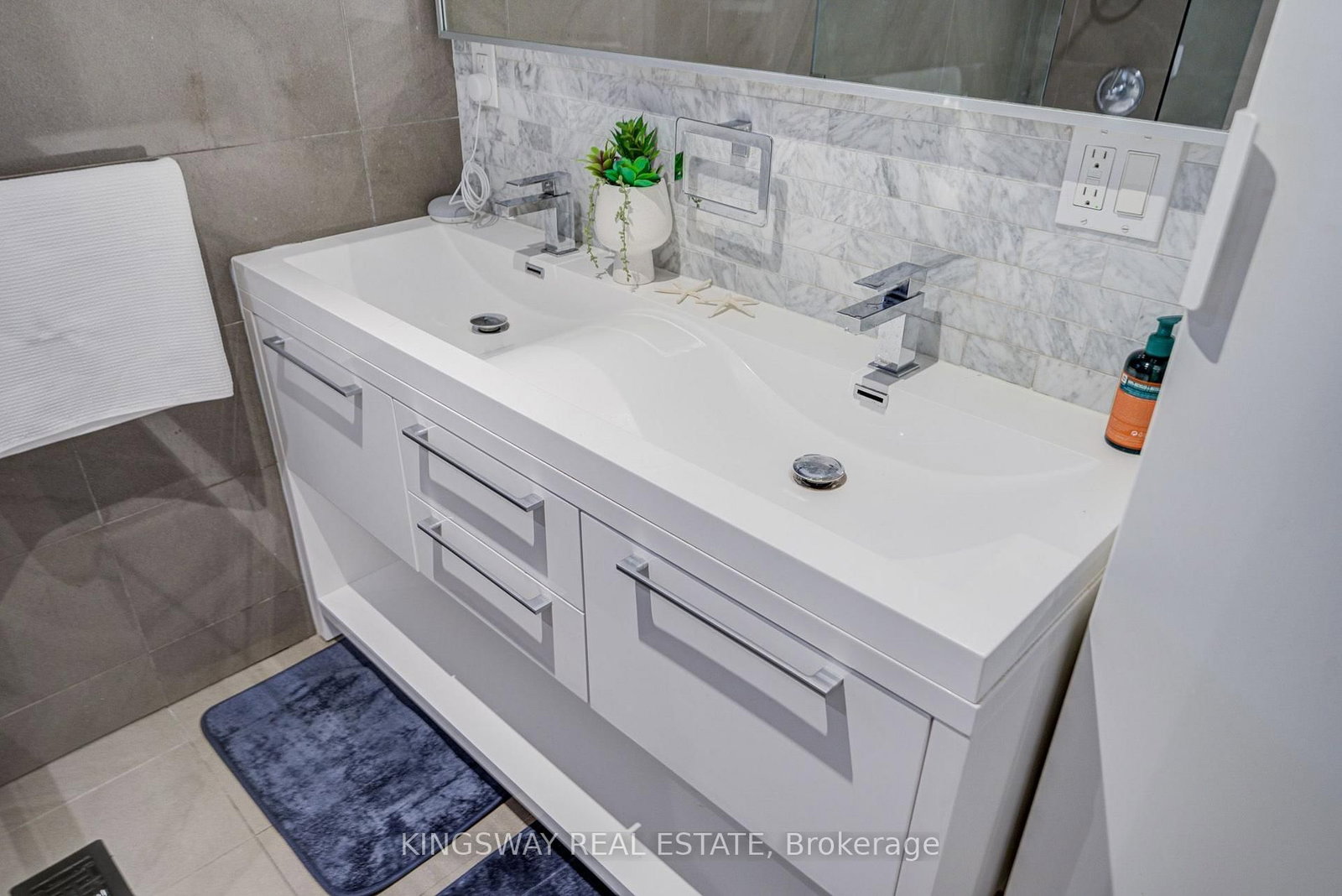 20 Wigmore Drive • Toronto, ON photo 22