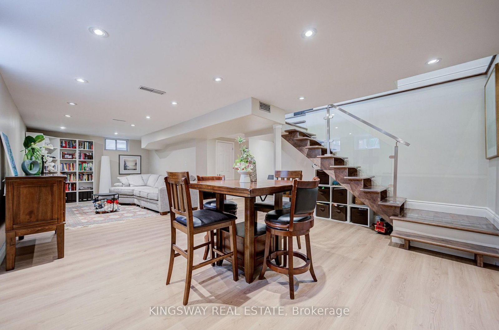 20 Wigmore Drive • Toronto, ON photo 31