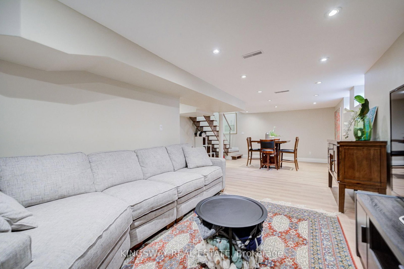 20 Wigmore Drive • Toronto, ON photo 37