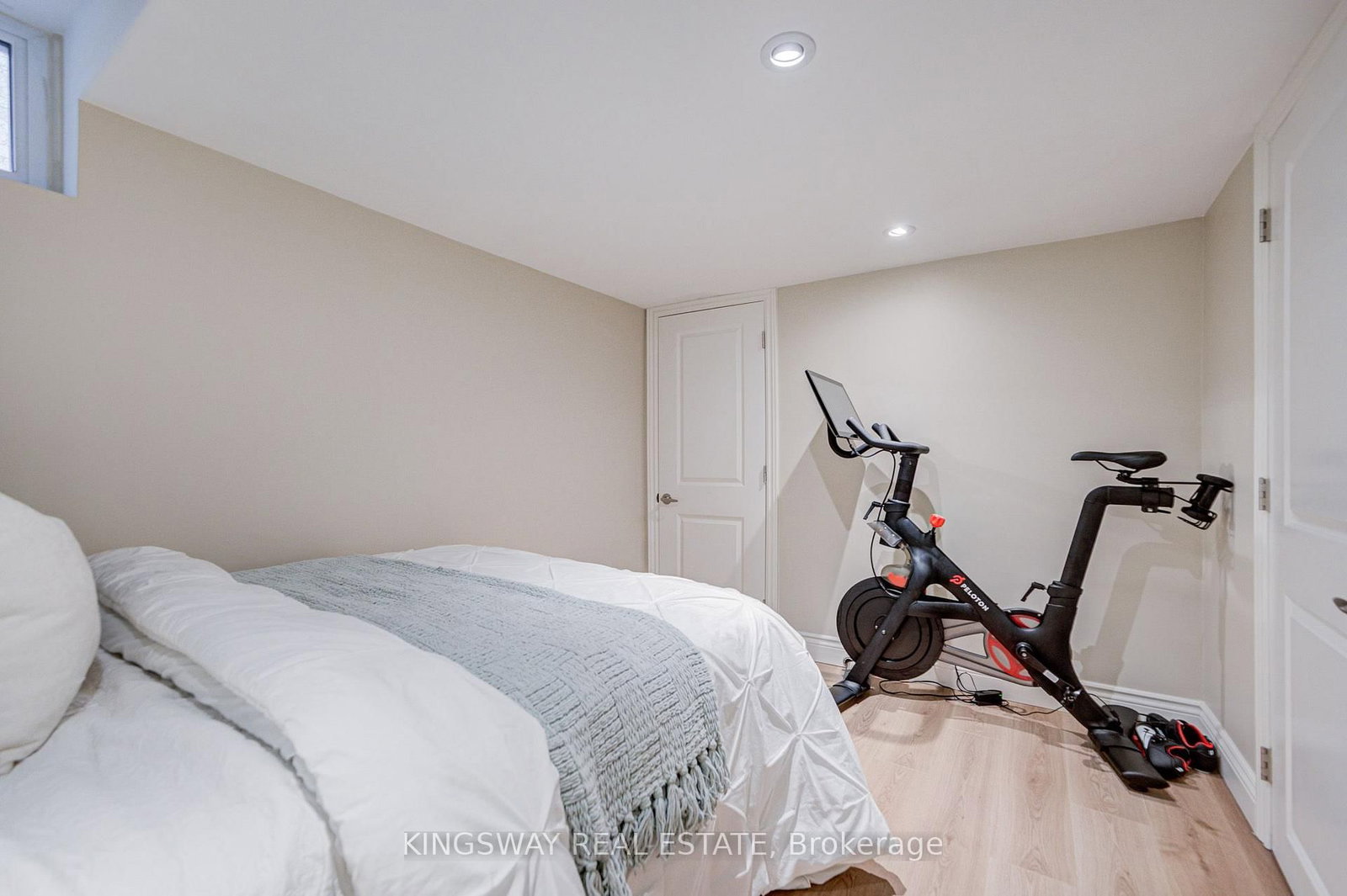 20 Wigmore Drive • Toronto, ON photo 43