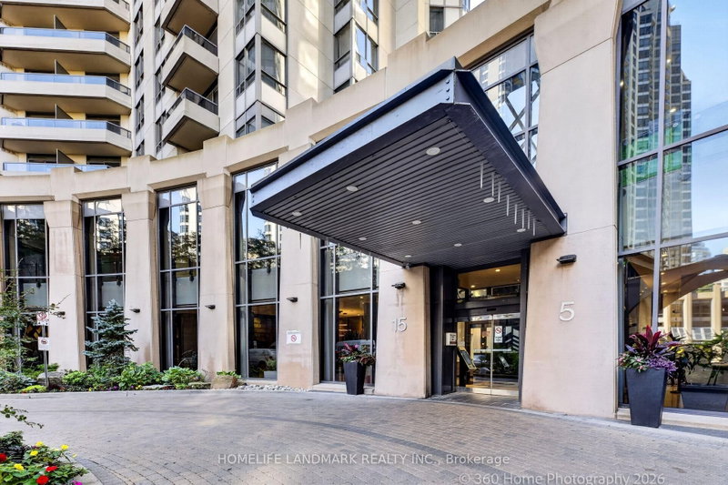829 - 15 NORTHTOWN Way