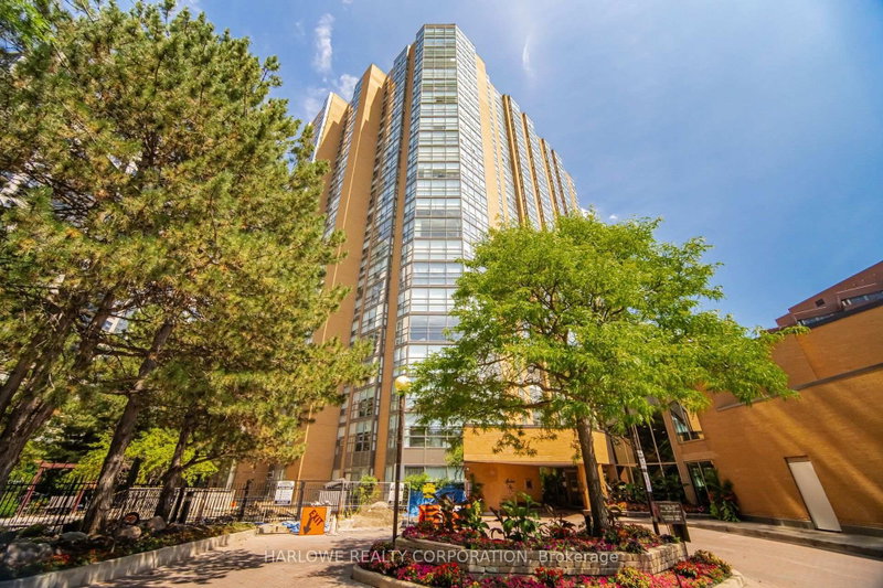 1210 - 131 Beecroft Road